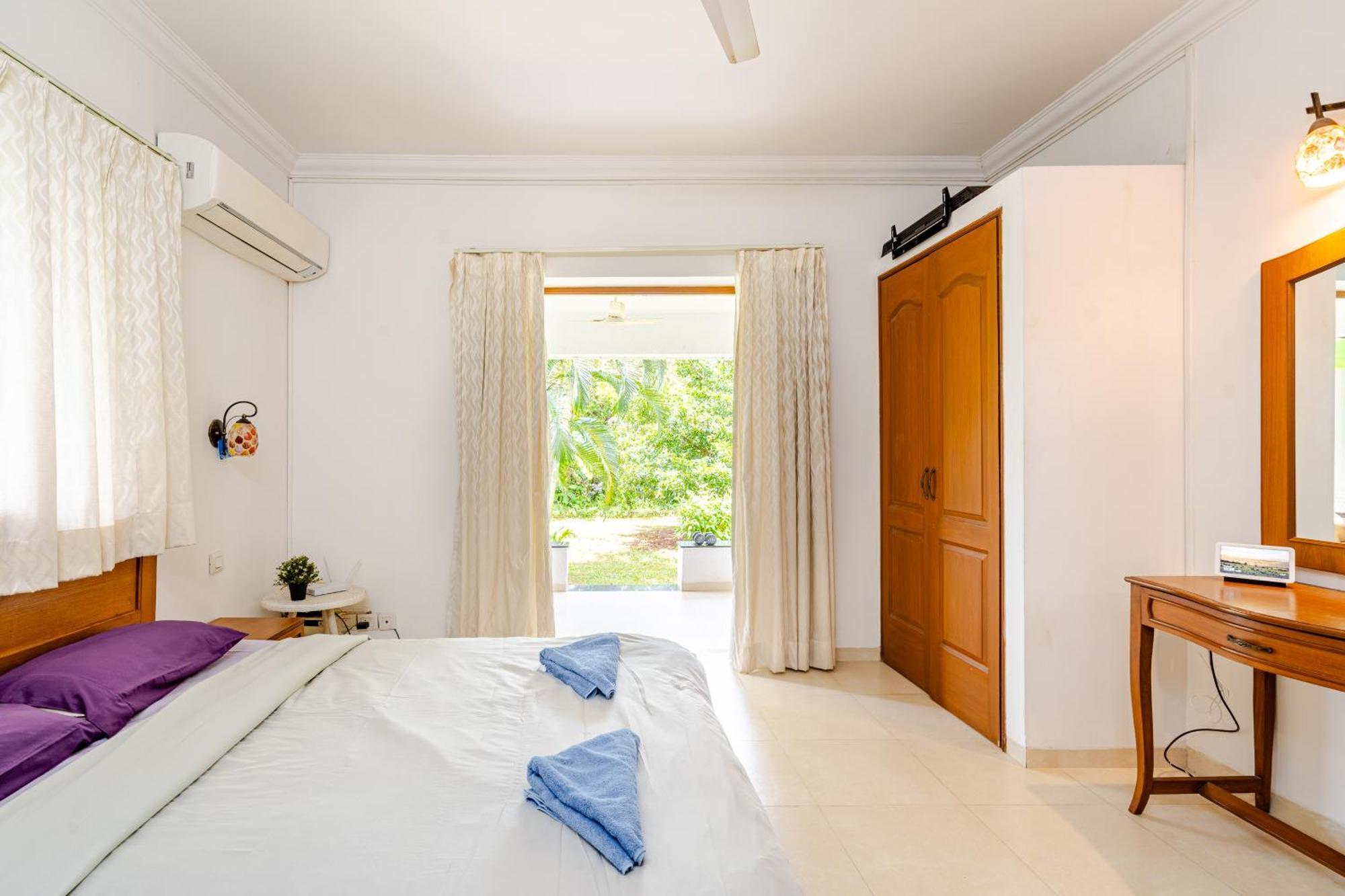 Susegad Suites Arpora Apartments & Villas With Reserved Parking Room photo